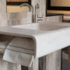 Lavabo di design in travertino "Cave"