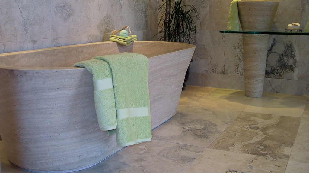 Badewanne aus Travertin „Cono“