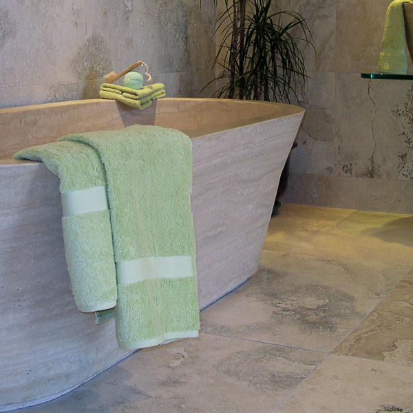 Travertine bathtub "Cono"