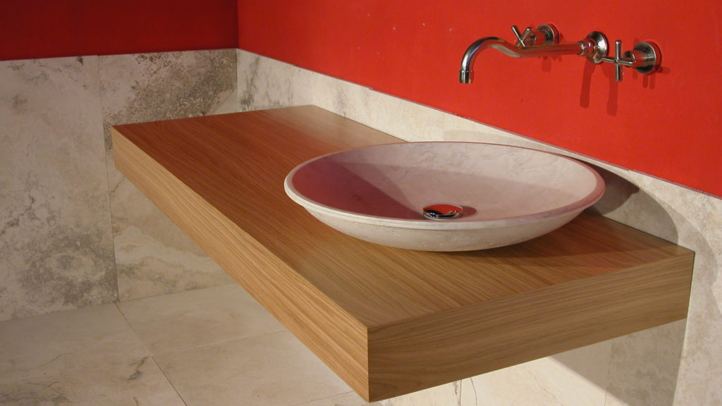 Mobile da bagno “Mercatale” in legno e travertino