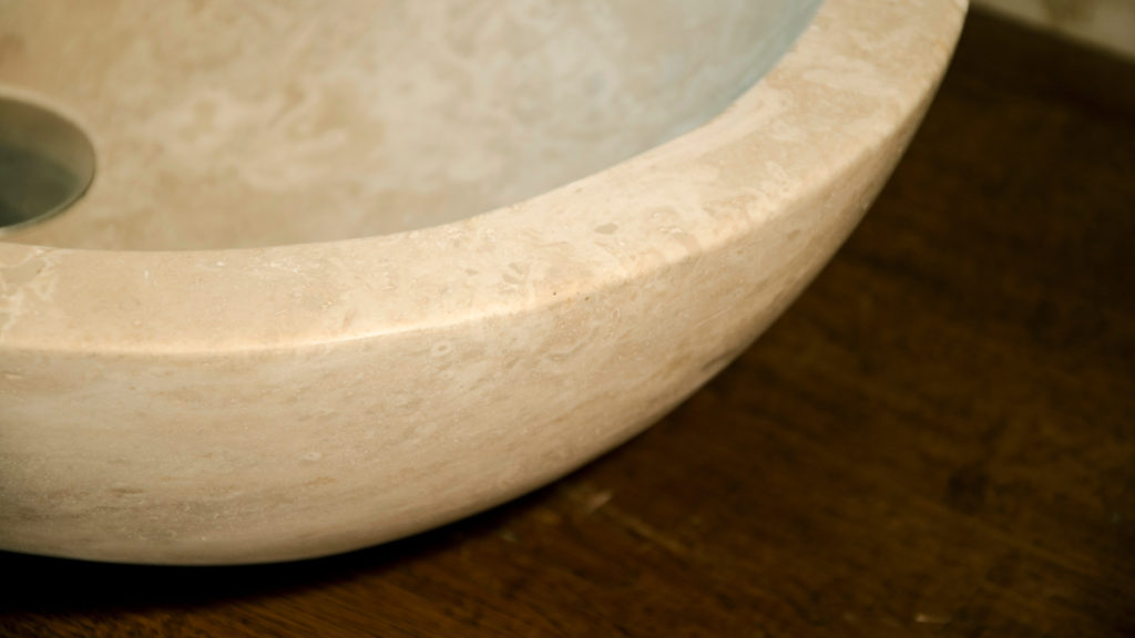 Oval travertine washbasin "Vaschetta"