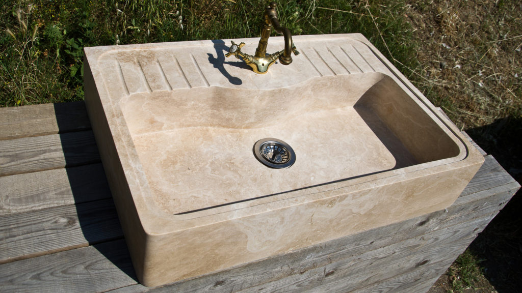 Travertine sink “Acquaio”