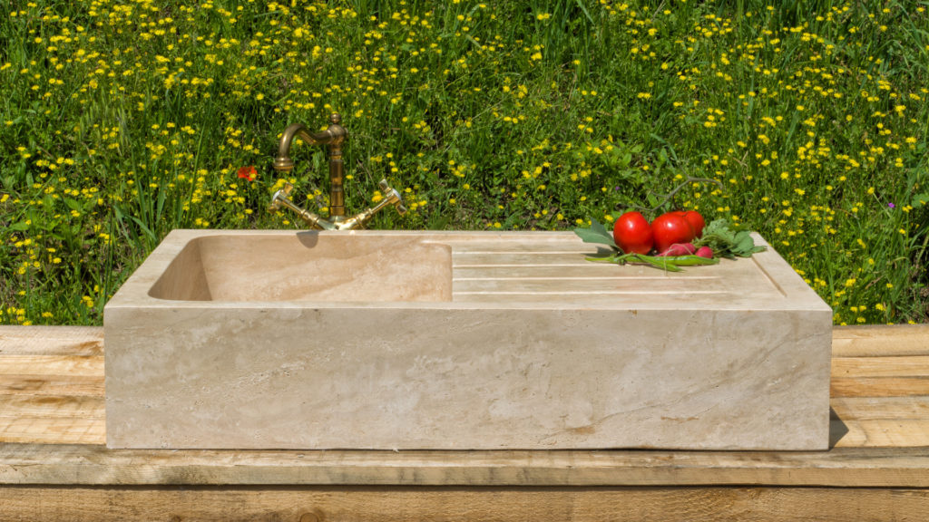 Travertine sink “Cubo”