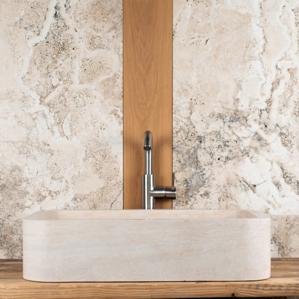 Lavabo stondato in travertino "Farm B CH"