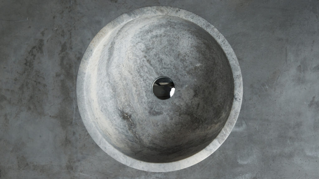 Rundes Waschbecken aus grauem Travertin „Fiano Ice“