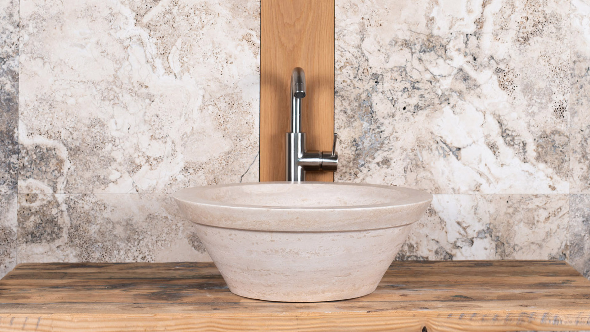 Round travertine washbasin “Gaiole CH”