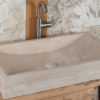 Lavabo rettangolare in travertino "Wave"