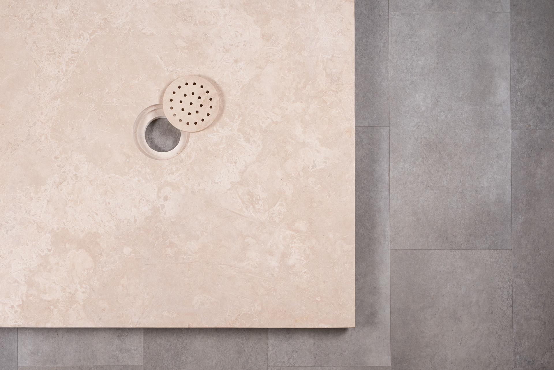 Travertine shower base “Flat”