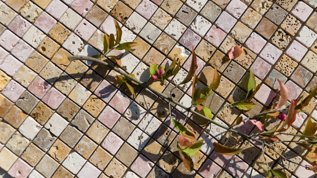 Mosaik aus Travertin „3x3 cm Coral Mix“ Rustico
