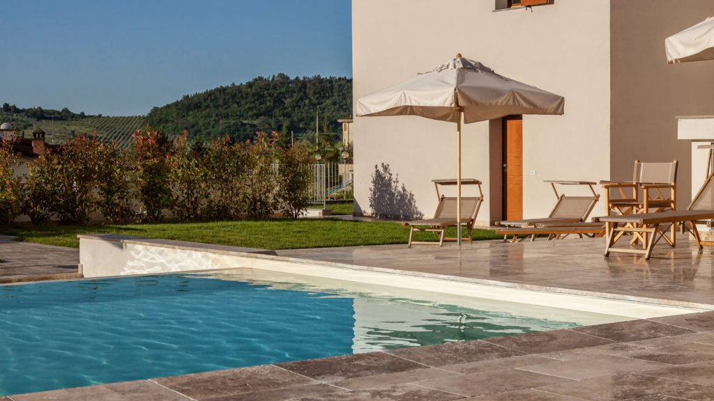 Bordi piscine travertino pietre di rapolano