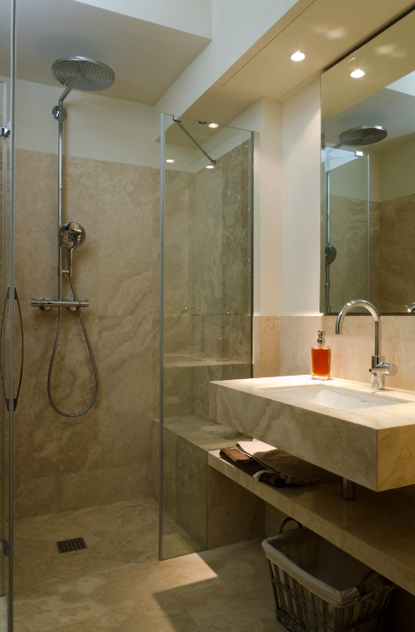 Rivestimenti in travertino per bagno pietre di rapolano Rivestimento bagno in pietra