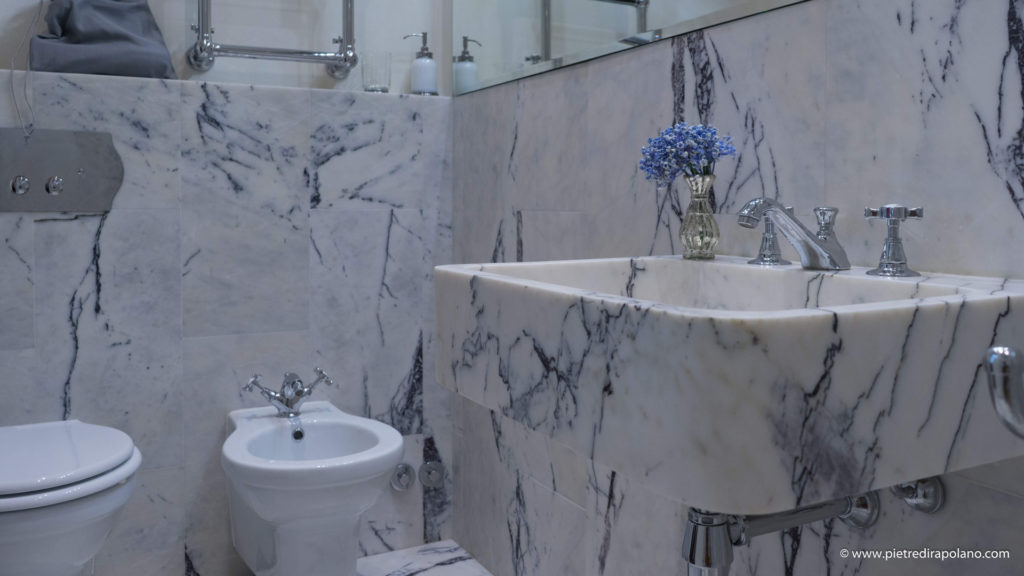 Rivestimento bagno in marmo Lilac