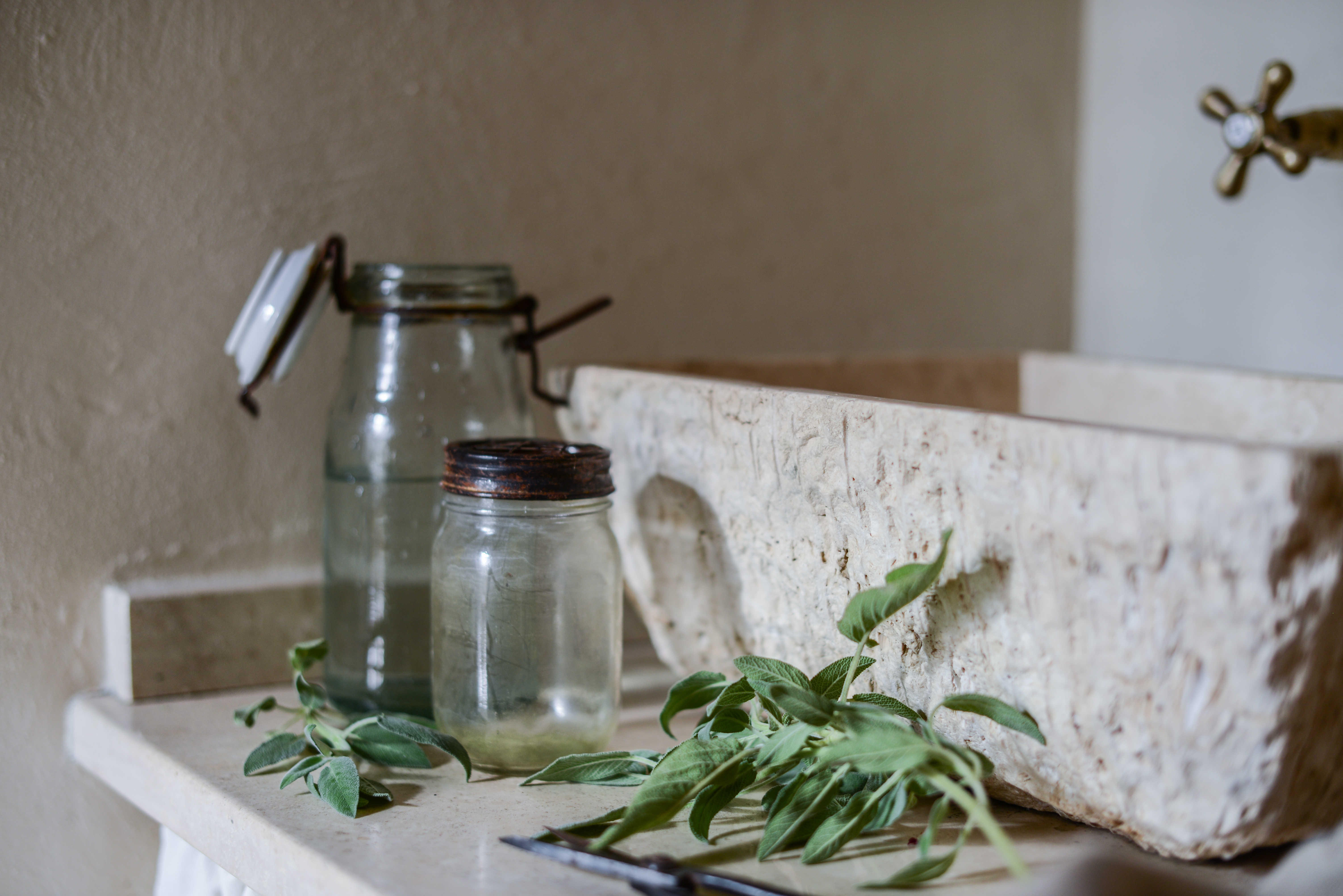 Pilozzo - lavabo travertino pietre di rapolano per valdirose