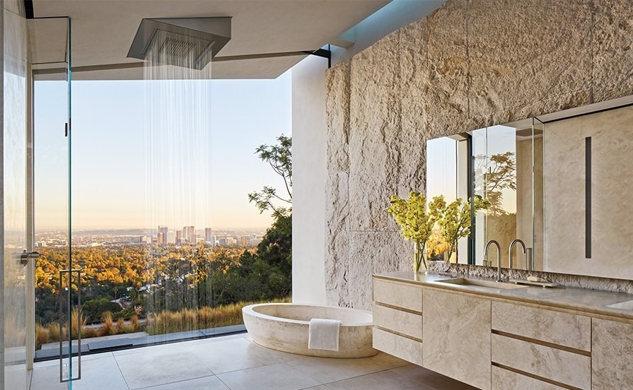 Michael bay los angeles villa suite bathroom bagno travertine pietra di rapolano