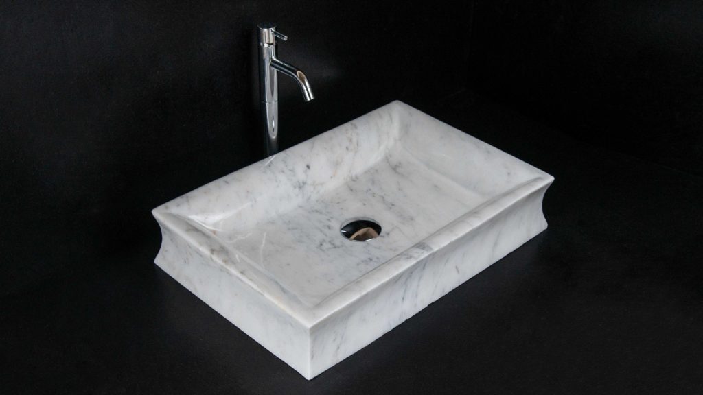 Rectangular marble washbasin “Pillow”