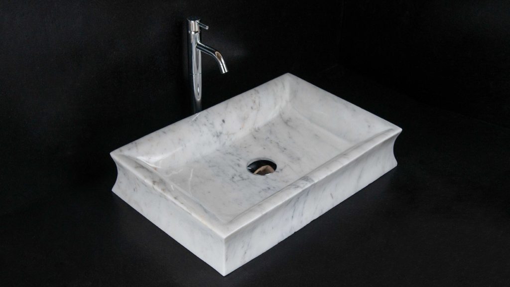 Lavabo rettangolare in marmo “Pillow”