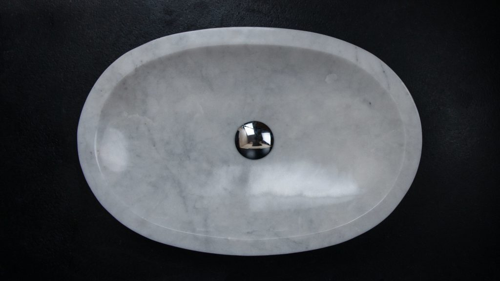 Ovales Waschbecken aus Travertin „Smooth Carrara T“
