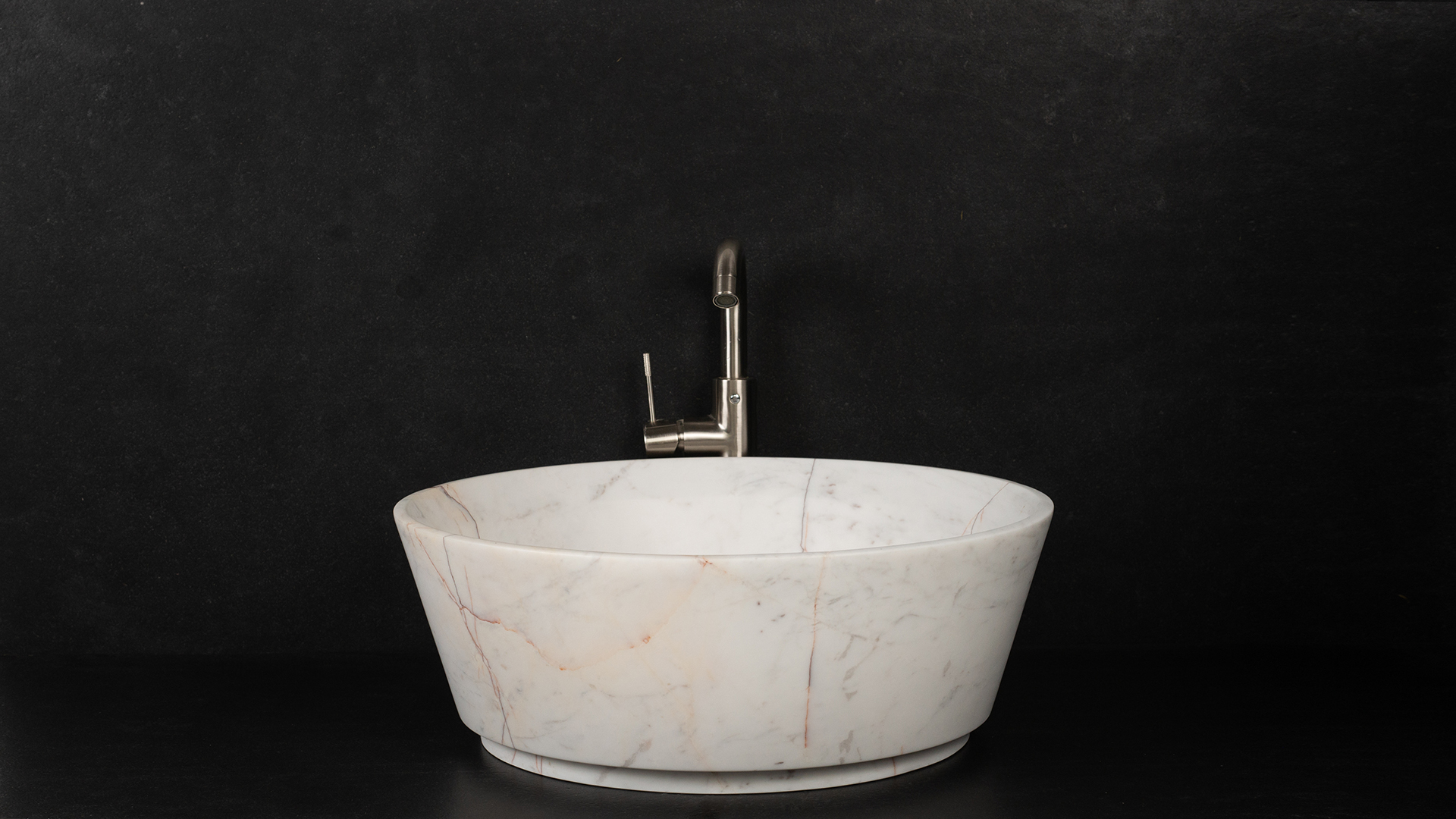 Rundes Waschbecken aus Marmor Bianco Alba „Simple “