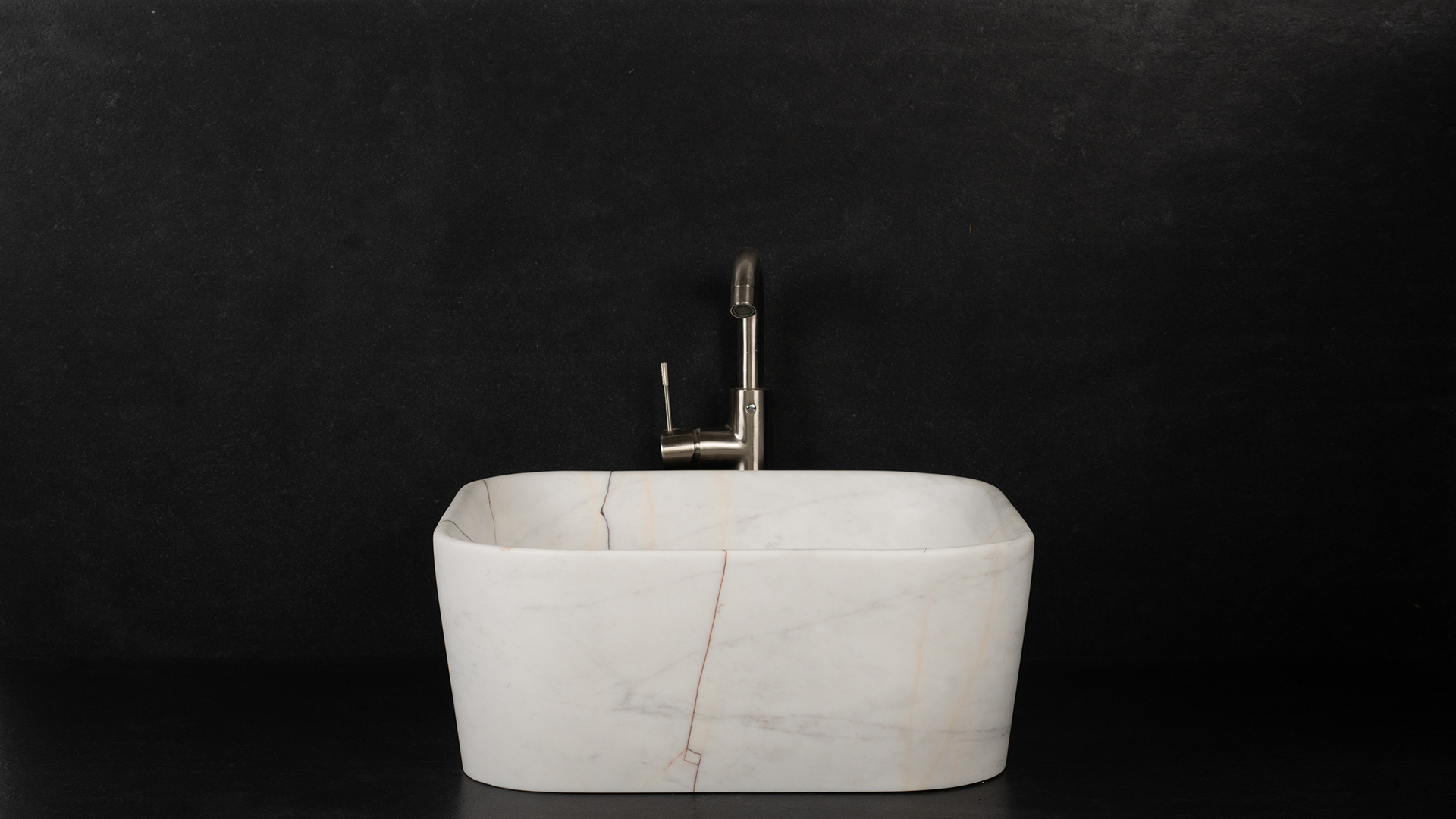 Quadratisches Waschbecken aus Marmor „Square Bianco Alba“