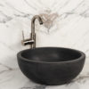 Lavabo rotondo in pietra "Fiano Basalto"