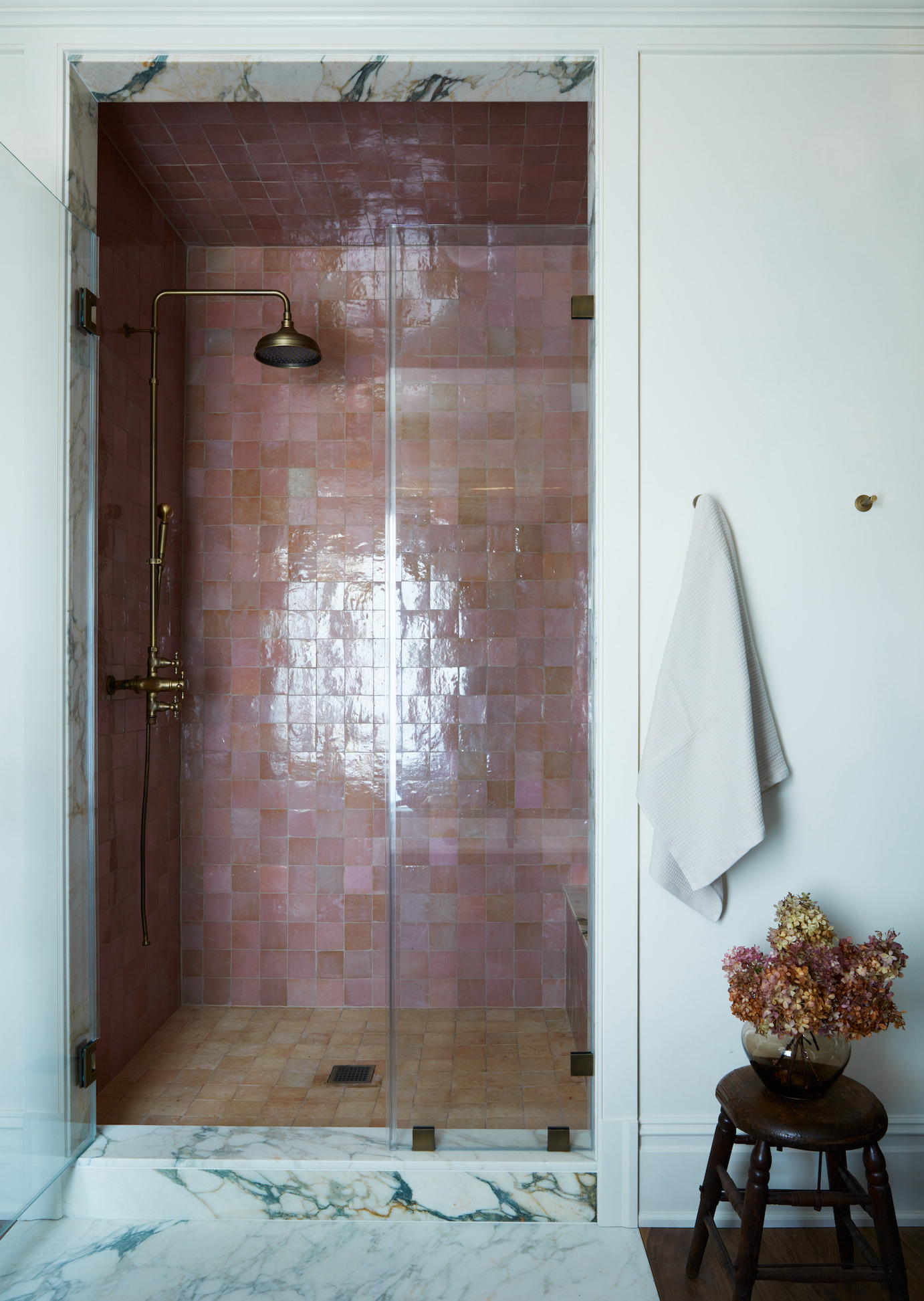 Marmo in bagno trend 2023