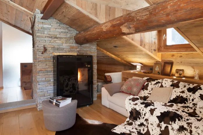 Chalet montagna rivestimenti legno pietra