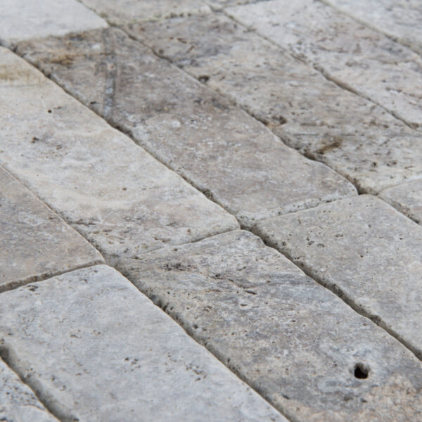 Mosaico in travertino “5,0×15,0 Ice” Ciottolo