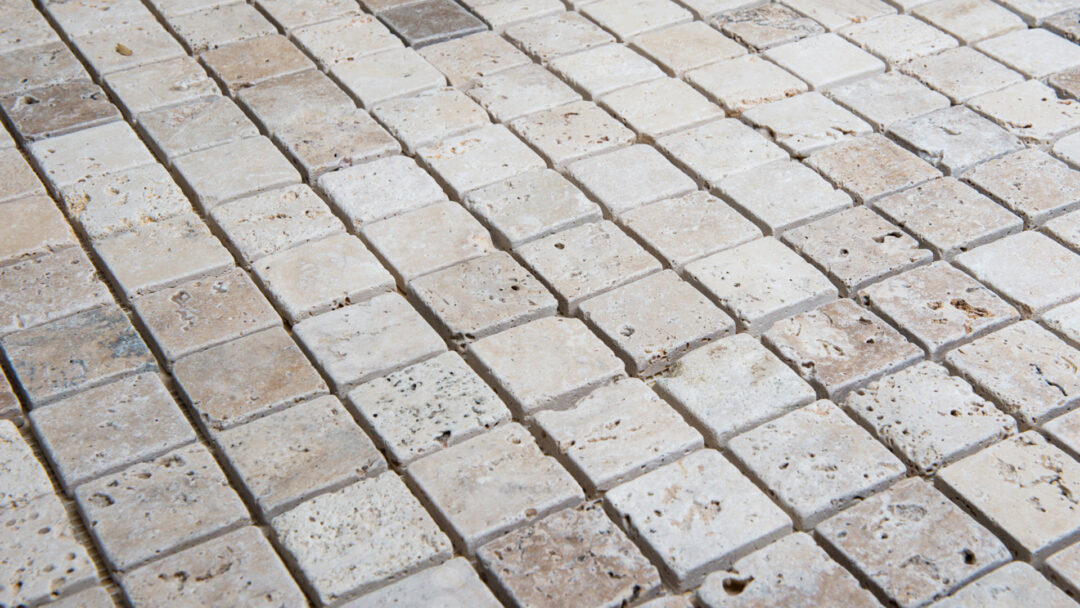 Mosaico in travertino 5,0 x 5,0 Tuscany Mix Ciottolo