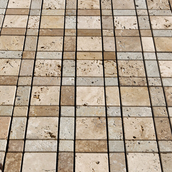 Mosaico in travertino “Burberry Mix” Levigato
