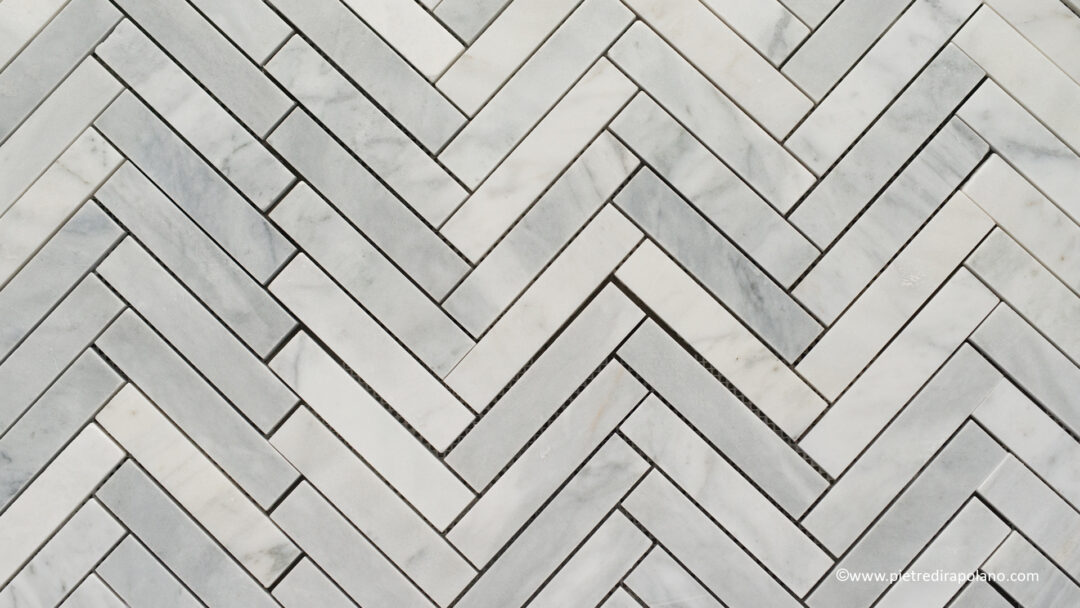 Mosaico in marmo bianco “Spina Piccola ” Lucido