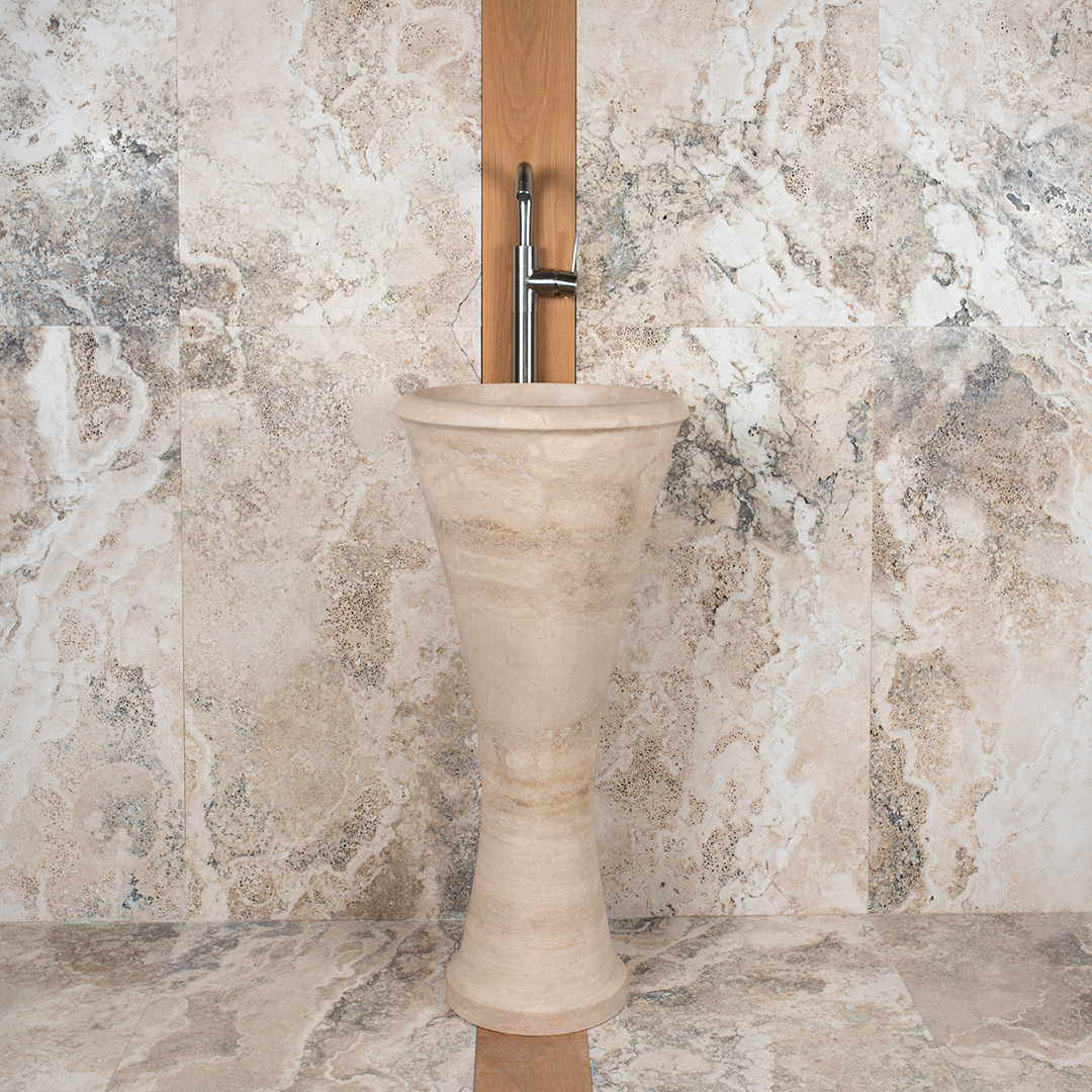 Lavabo in travertino free standing &ldquo;Calice&rdquo;