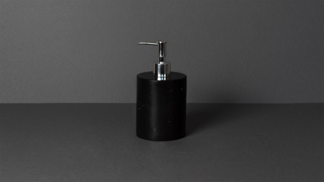 Soapdispenser nerotaurus front x