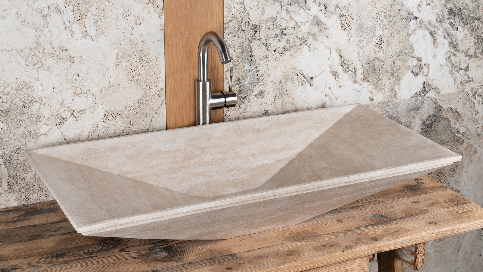 Lavabo da incasso in travertino &ldquo;Greve&rdquo;