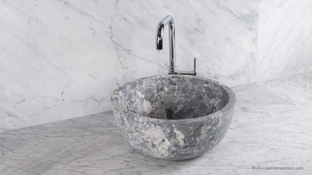 Fiano sink x side