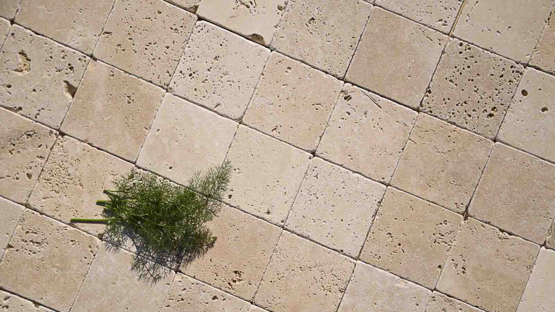 Mattonelle-10×10-in-Travertino-anticato