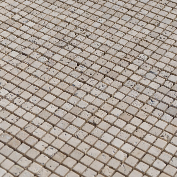 Mosaico in travertino “1,5×1,5 Light Blend” Ciottolo
