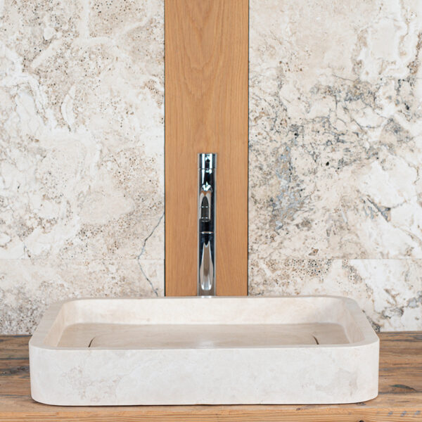 Lavabo rettangolare in travertino “Piatto”