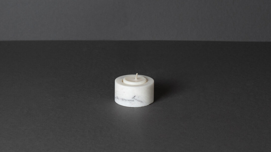 Lilac candle holder front x