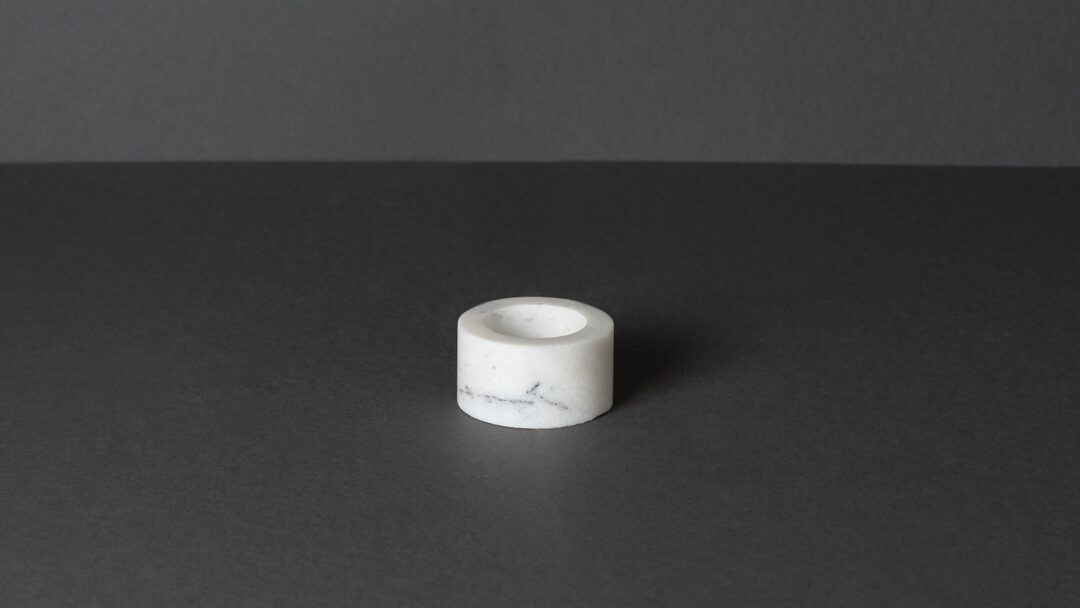 Lilac candle holder front x
