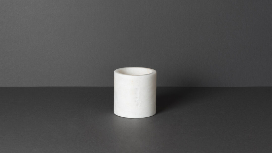 Lilac toothbrush holder front x