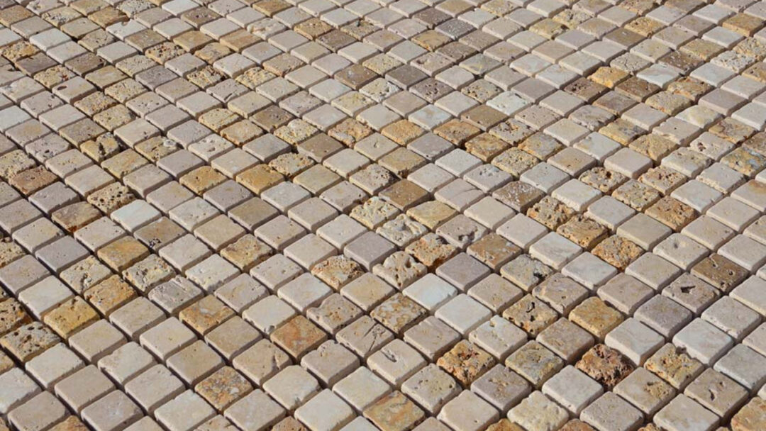 Mosaico in travertino 2,5x2,5 Multicolor Rustico