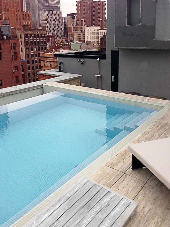Rivestimento piscina in travertino venato Zebra Terra Chiara (PDR047)
