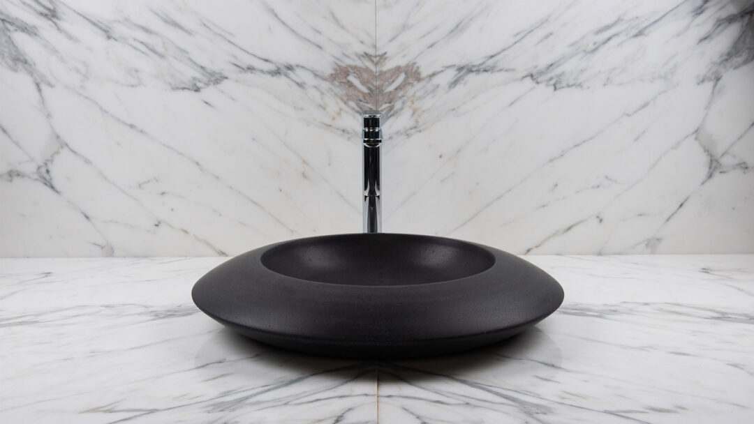 Pietre di Rapolano Lavabo rotondo in basalto nero da appoggio Enterprise BS