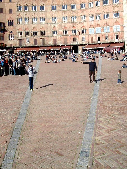 Travertin und Cotto Piazza del Campo