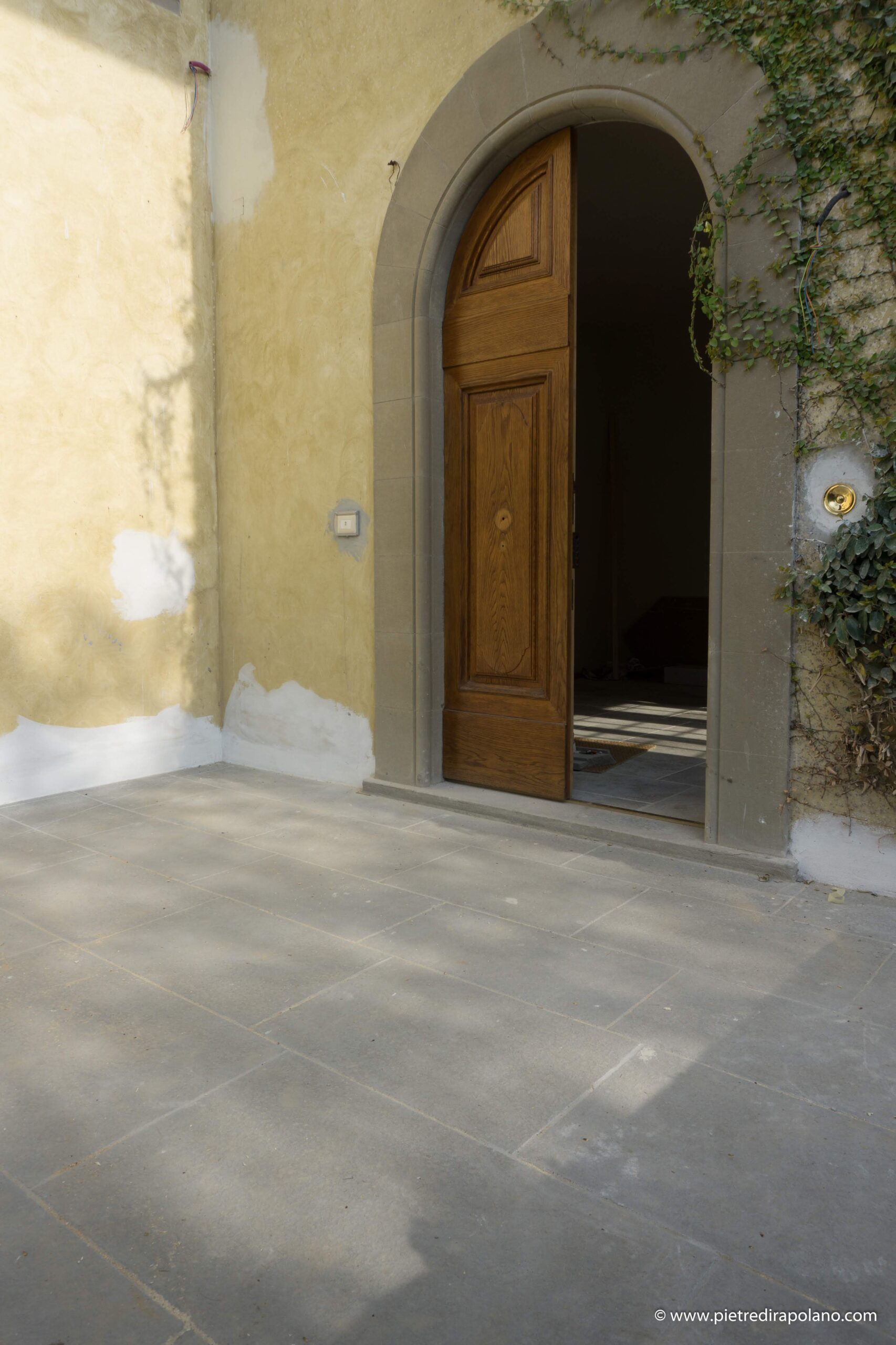 Pietra pavimenti e rivestimenti DSC02791 Pavimenti e rivestimenti in pietra serena